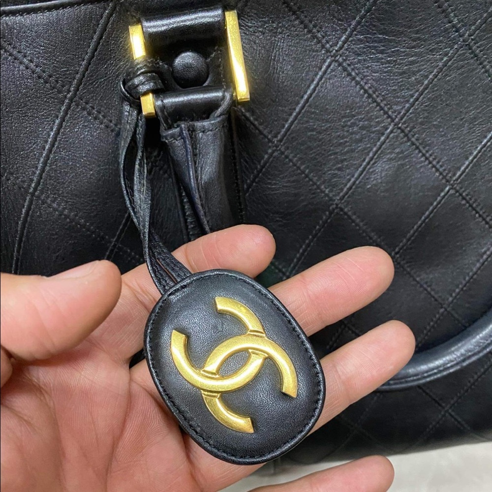 SALE!!! 🎉🎉🎉Chanel Vintage Lambskin Diamond Stitch Boston Bag - Picture 2 of 16